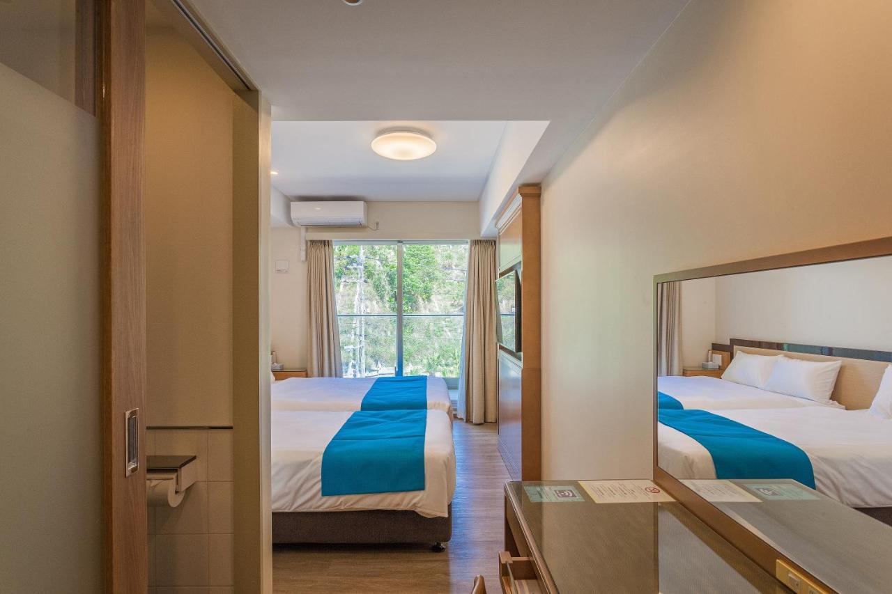 Kariyushi Lch. Resort Nago Exteriör bild